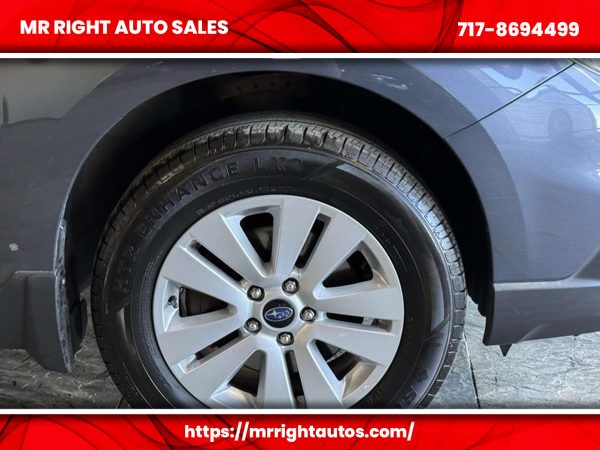 2015 Subaru Outback 4dr Wgn 2.5i Premium PZEV - Image 11