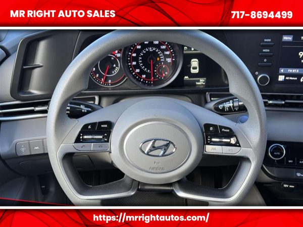 2023 Hyundai Elantra SEL IVT - Image 15