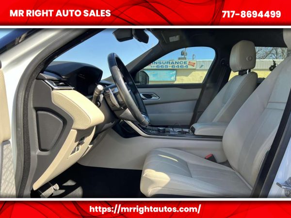 2018 Land Rover Range Rover Velar P250 R-Dynamic SE - Image 17