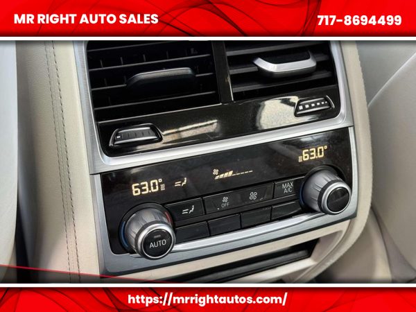 2016 BMW 7 Series 4dr Sdn 740i RWD - Image 19