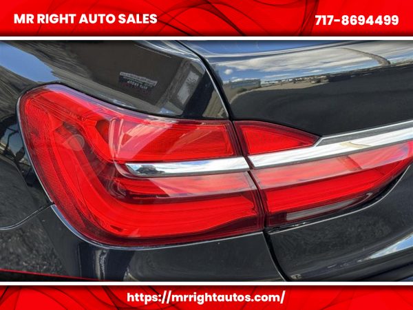 2016 BMW 7 Series 4dr Sdn 740i RWD - Image 20