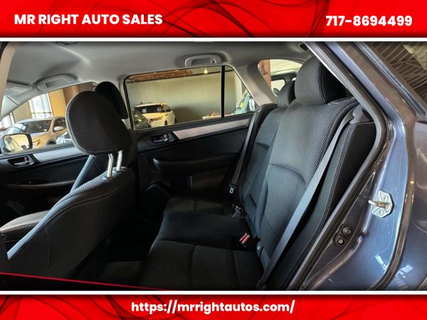 2015 Subaru Outback 4dr Wgn 2.5i Premium PZEV - Image 19