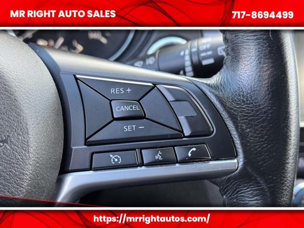 2018 Nissan Rogue FWD SV - Image 20