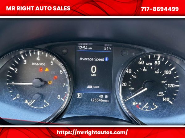 2018 Nissan Rogue FWD SV - Image 22