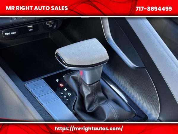 2023 Hyundai Elantra SEL IVT - Image 25