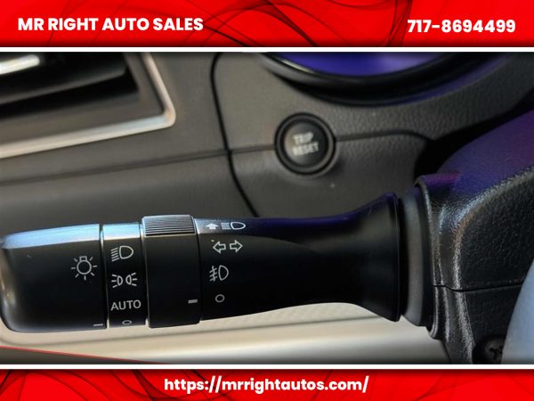 2015 Subaru Outback 4dr Wgn 2.5i Premium PZEV - Image 23