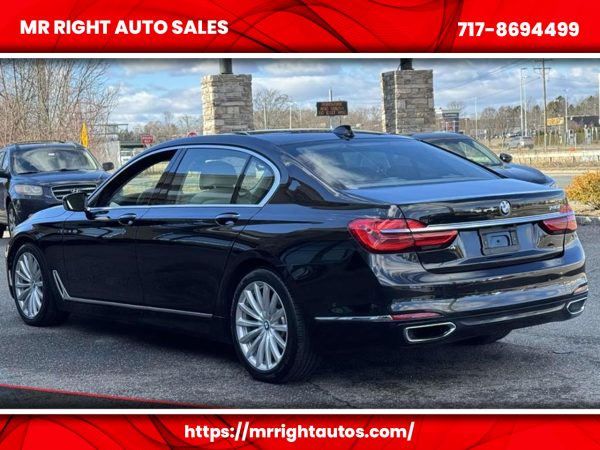 2016 BMW 7 Series 4dr Sdn 740i RWD - Image 5