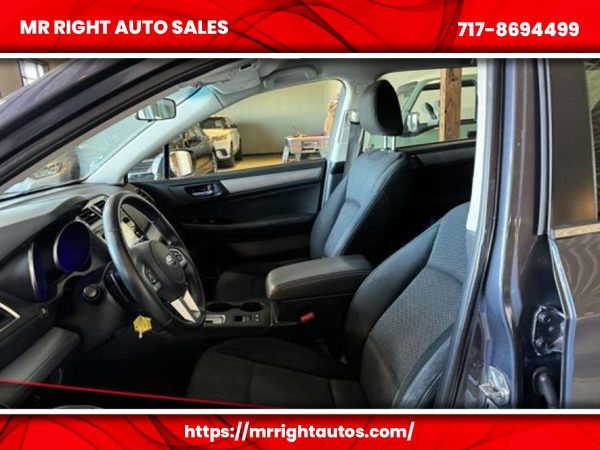 2015 Subaru Outback 4dr Wgn 2.5i Premium PZEV - Image 5