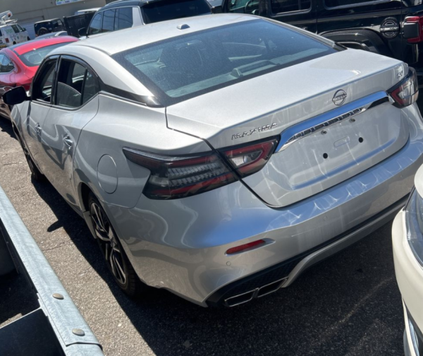 2023 Nissan Maxima - Image 3