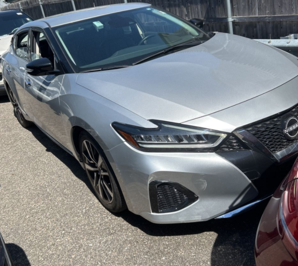 2023 Nissan Maxima - Image 4