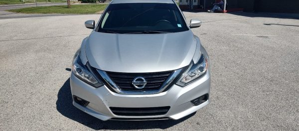 2016 Nissan Altima - Image 4