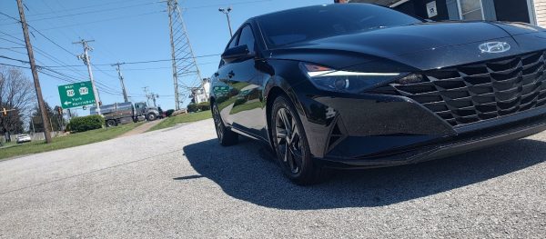 2023 Hyundai Elantra - Image 4